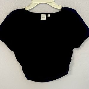 Aritzia TNA Malibu Cinched Cropped Black Shirt Size Medium
